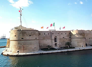 Castillo aragon&eacute;s de Tarento