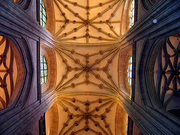 B&oacute;vedas de crucer&iacute;a de la nave central. Catedral de Astorga