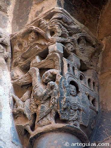Aunque deteriorado, este capitel de la cabecera de Santo Domingo de la Calzada es soberbio