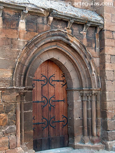 Puerta tardorrom&aacute;nica