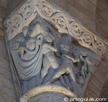 Capitel. Iglesia de San Mart&iacute;n de Fr&oacute;mista, Palencia
