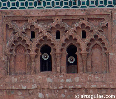 Decoraci&oacute;n almohade de l alminar de la Mezquita de Marrakech