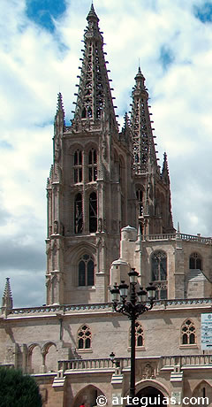 Juan de Colonia es el autor de las agujas de la Catedral de Burgos