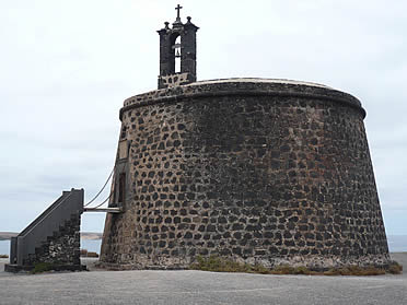 Castillo de Las Coloradas , ejemplo de fortificaci&oacute;n costera canaria