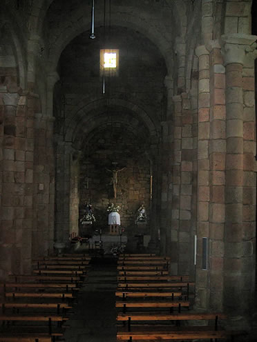 Interior de la iglesia