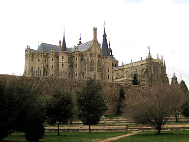 Muralla, Palacio Episcopal y Catedral de Astorga