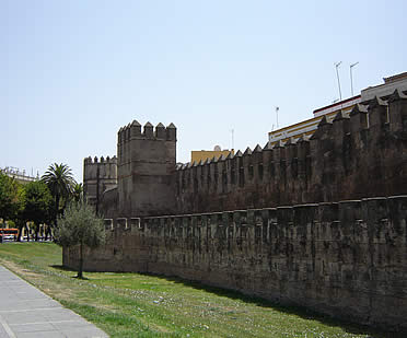 La muralla almohade de Sevilla
