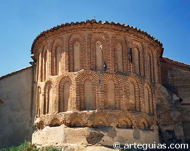 Cabecera de la iglesia de Pe&ntilde;arandilla