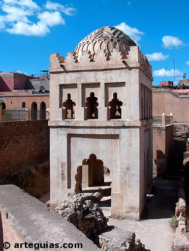Qubbat Barudiyin, construcci&oacute;n  almor&aacute;vide de Marrakech, Marruecos