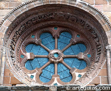 Roset&oacute;n de la iglesia de Santo Domingo de Soria