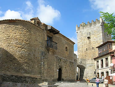 Palacio de Vald&eacute;s-Salas, sede del Museo Prerrom&aacute;nico
