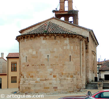 &Aacute;bside de la iglesia de San Claudio de Olivares