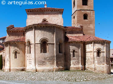 Imponente cabecera con cuatro &aacute;bsides de la iglesia de San Mill&aacute;n