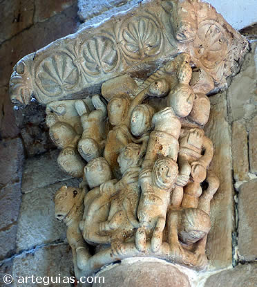Capitel interior