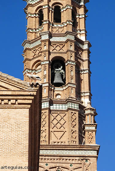 Detalle del campanario