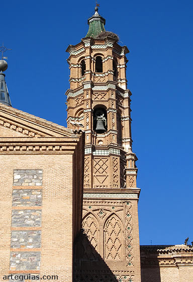 Torre. Almunia de Do&ntilde;a Godina