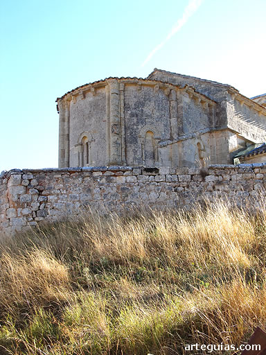 Cabecera de la iglesia de Boedo de Villadiego desde el noreste. Comarca de Odra-Pisuerga