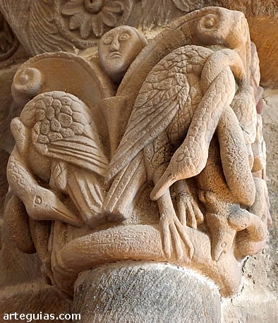 Capitel interior de Santa Mar&iacute;a de Villanueva de Teverga, una de las joyas del rom&aacute;nico en la comarca de Cam&iacute;n real de la Mesa
