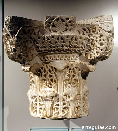 Capitel califal procedente de Segovia