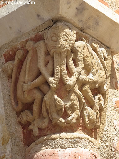 Capitel rom&aacute;nico