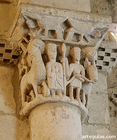 Capitel del arco triunfal