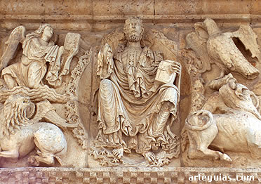 Maiestas Domini y Tetramorfos en la iglesia de Santiago de Carri&oacute;n de los Condes