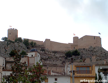Castillo de Castalla al atardecer