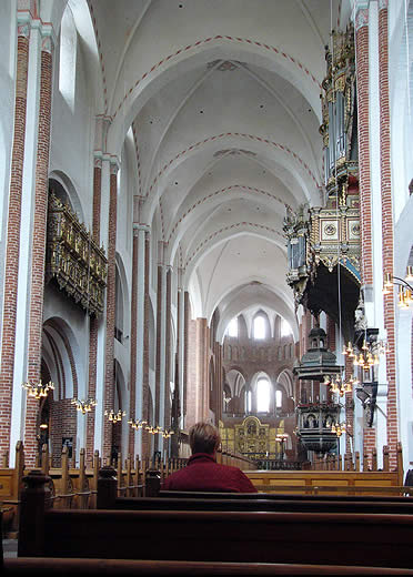 Nave central y cabecera de la Catedral de Roskilde