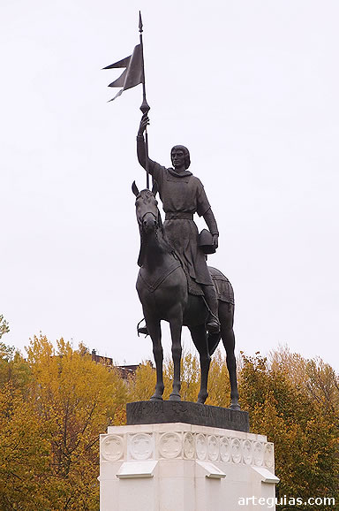 Estatua de Diego Rodr&iacute;guez Porcelos, fundador de Burgos