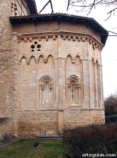 A&ntilde;ua, Iglesia de la Natividad