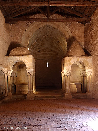 Interior de la iglesia de San Juan de Duero, Soria