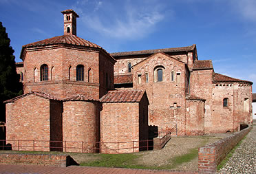 Santa Mar&iacute;a la Mayor de Lomello