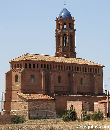 Iglesia de Mainar desde el noreste