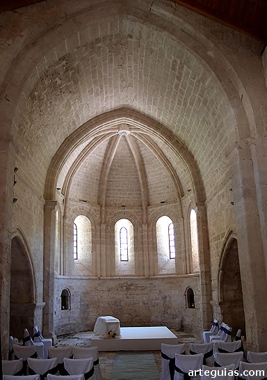 Interior de la capilla funeraria