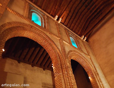 Interior de la iglesia de San Mart&iacute;n de Cu&eacute;llar, Segovia
