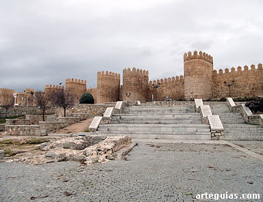 Tramo sur de la muralla de &Aacute;vila