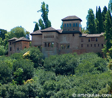 Zona de los palacios nazar&iacute;es en la Alhambra de Granada