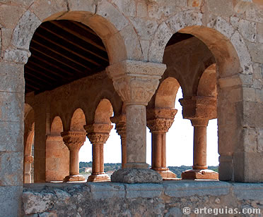 P&oacute;rtico de Andaluz, Soria