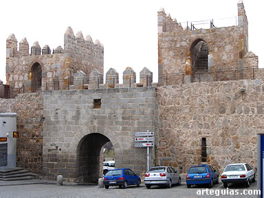 Puerta del Puente desde el interior