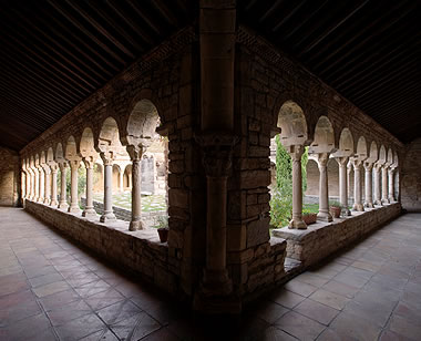 Claustro de la catedral de Roda de Is&aacute;bena, La Ribagorza