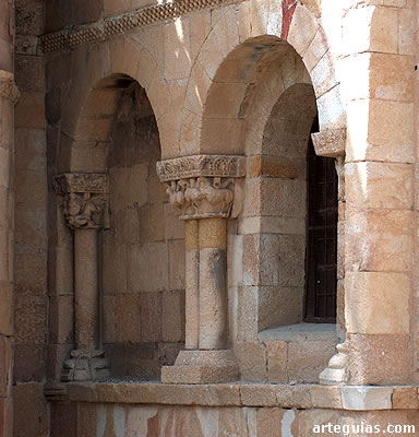 Arquer&iacute;as del presbiterio