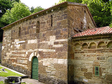 Nave de la iglesia de Santo Antol&iacute;n de Toques