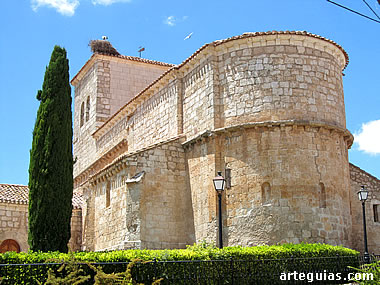 Iglesia de Terradillos de Esgueva con su cabecera recrecida 