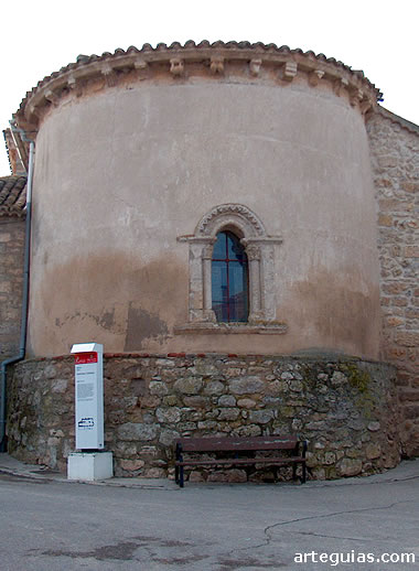&Aacute;bside de la iglesia de Villafuerte de Esgueva