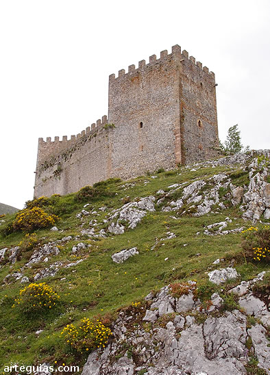 Castillo de Arg&uuml;eso, Cantabria