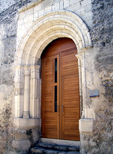 Palacio de Don Pedro I el Cruel. Cu&eacute;llar: puerta