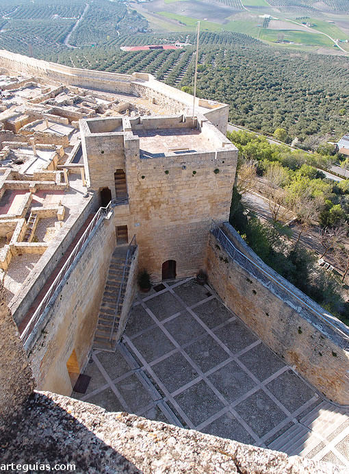 Vistas desde lo alto de la Torre del Homenaje del alc&aacute;zar de La alcazaba de Alcal&aacute; la Real