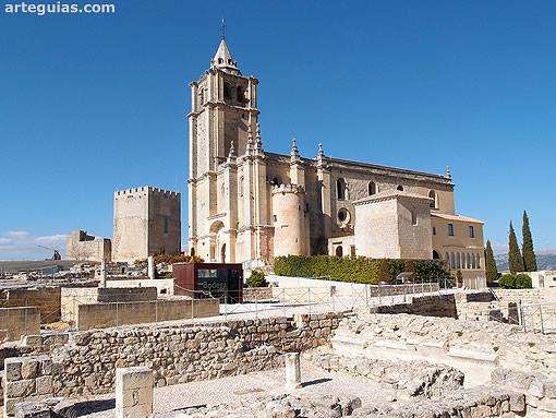 Iglesia Mayor Abacial de la Mota de Alcal&aacute; la Real