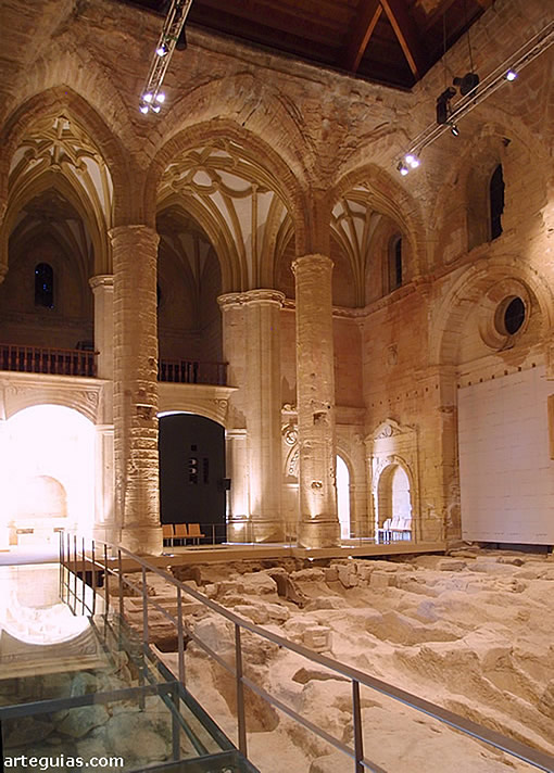 Iglesia Mayor Abacial: interior