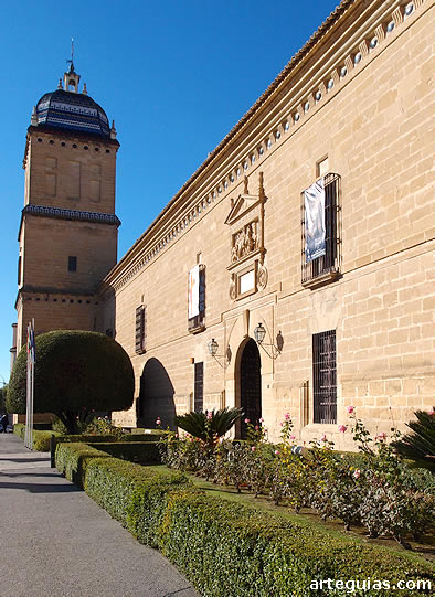 Fachada del Hospital de Santiago